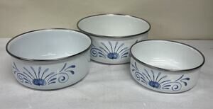 Vintage Lincoware Cornflower Nesting Mixing Bowls 3